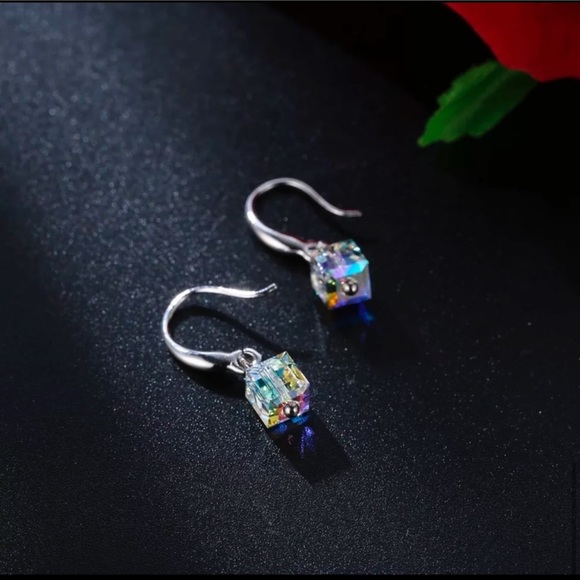 New Platinum Plated S925 Swarovski Crystal 
Aurora Borealis Cube Dangle Earrings - Picture 7 of 16
